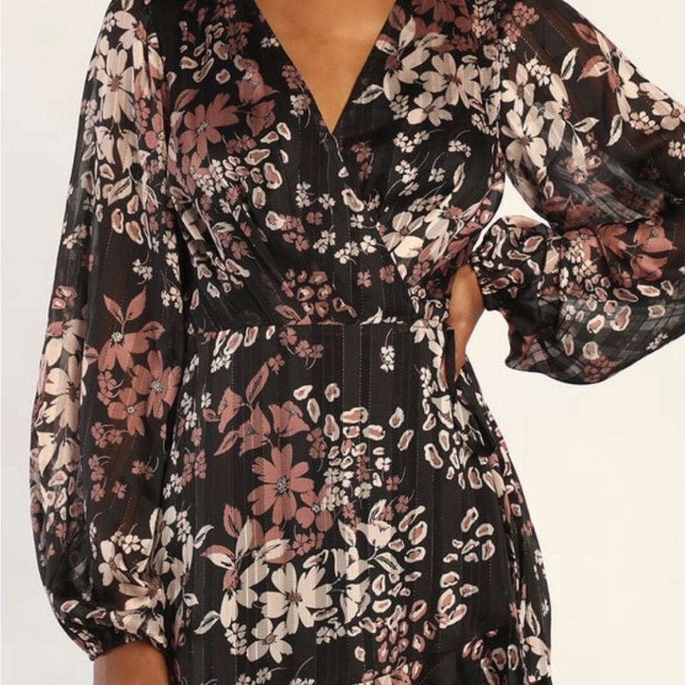 Women’s Black Floral Print Mini Wrap Long Sleeve Dress